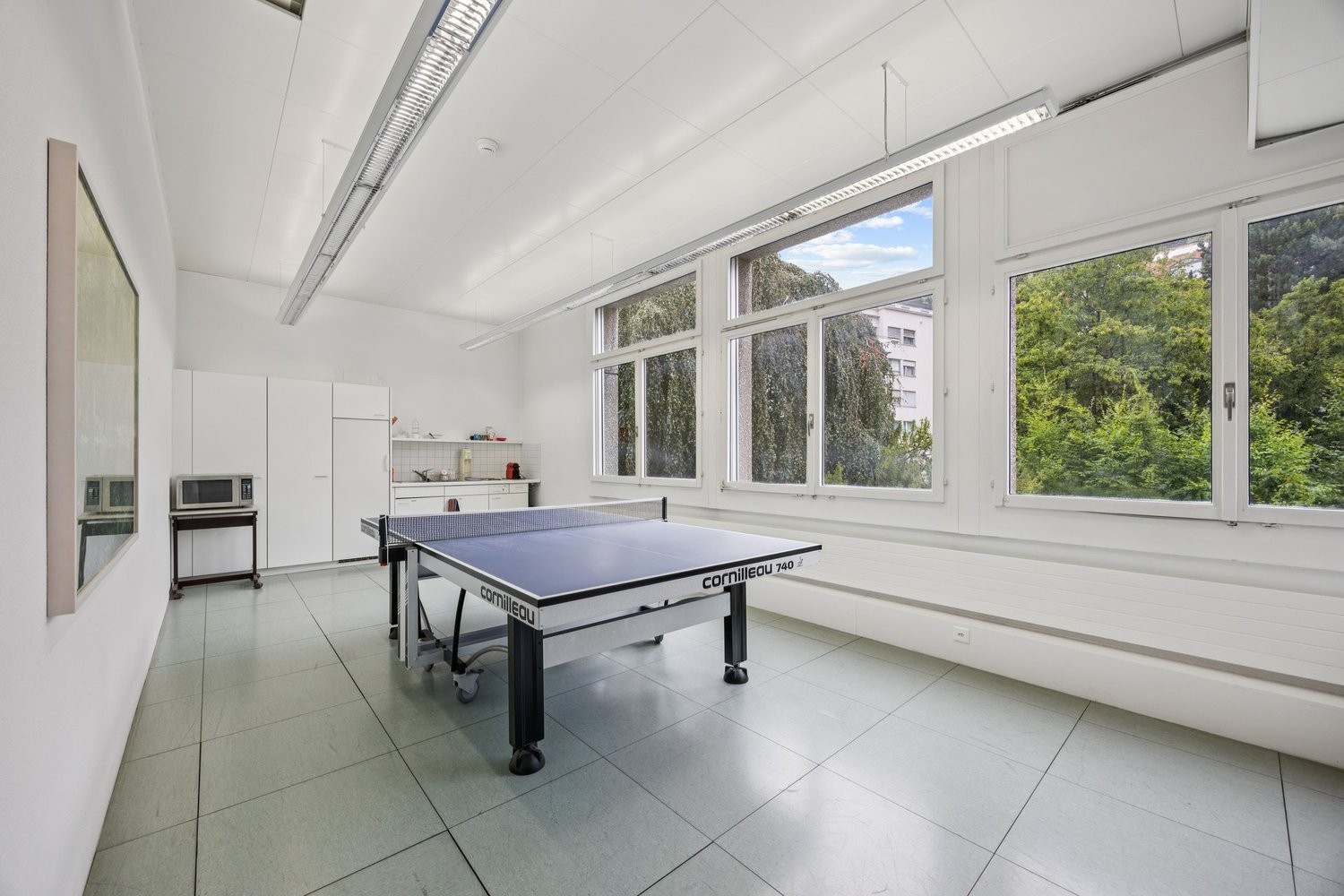 95m² office
