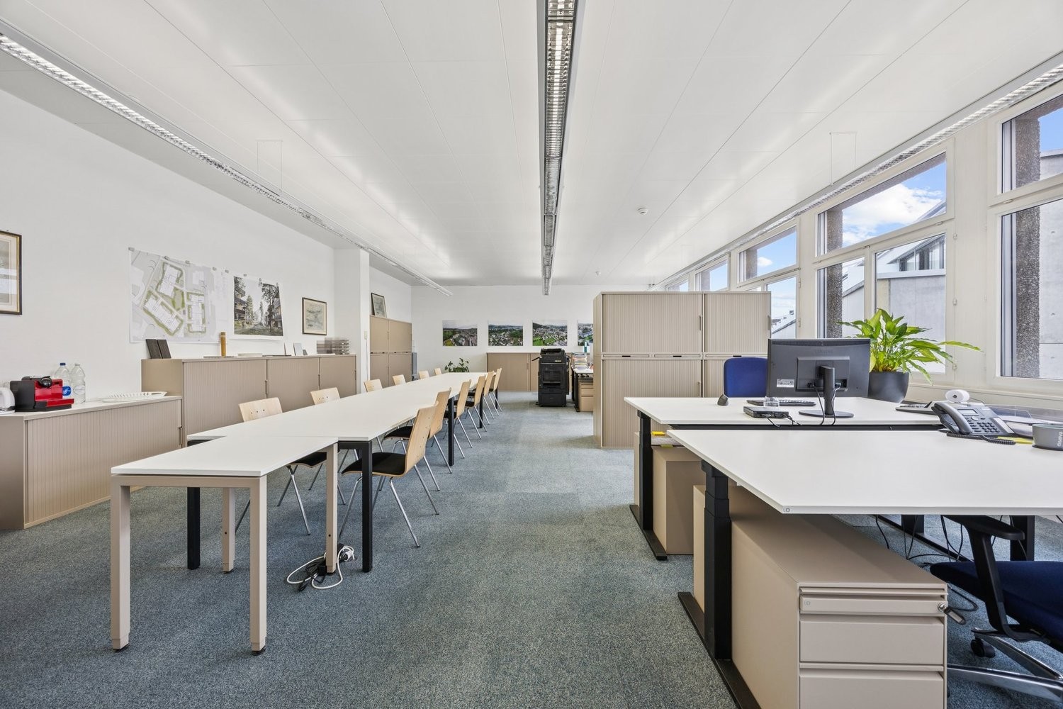 95m² office