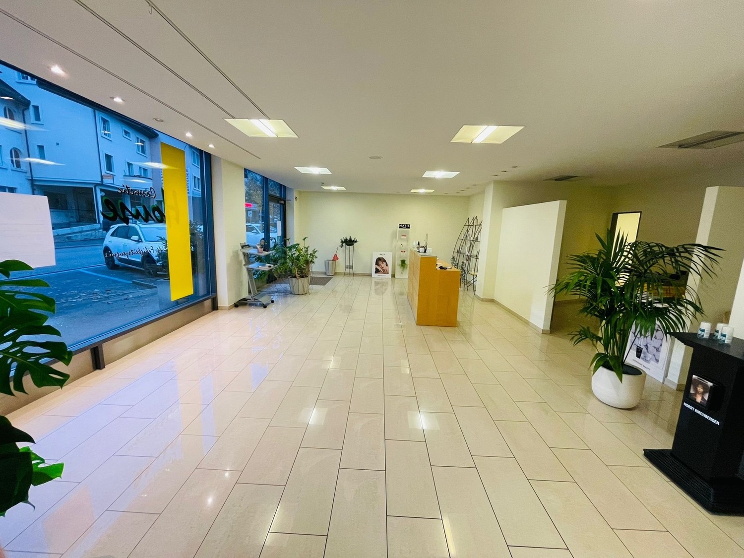23m² commercial