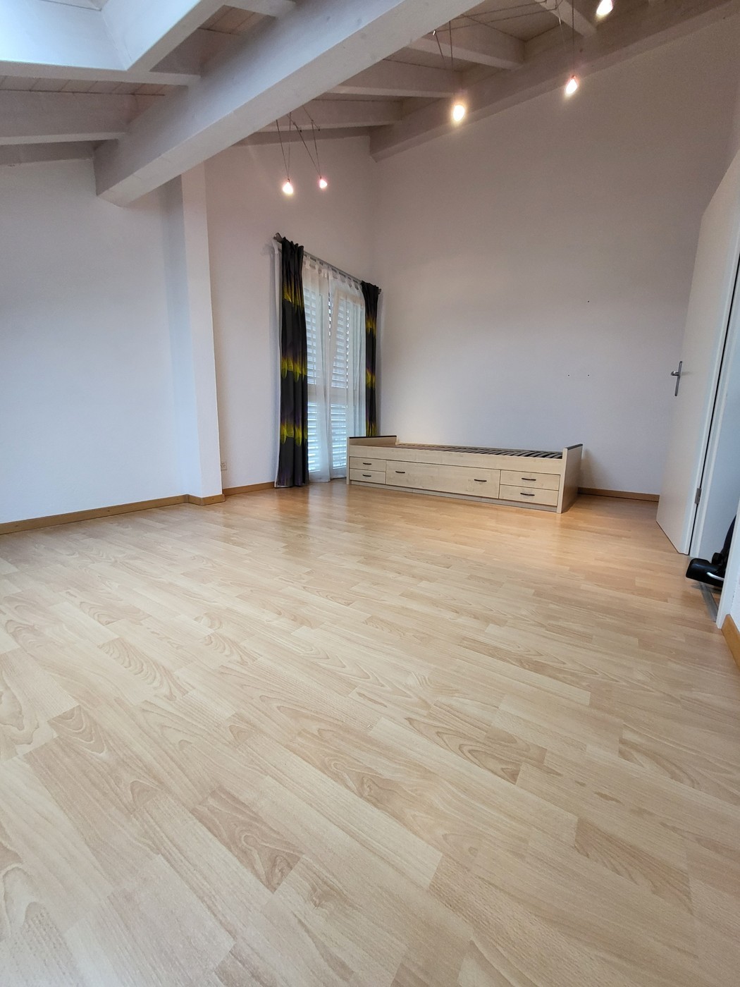 Chambre dans un appartement partagé, photo 1 sur 8
