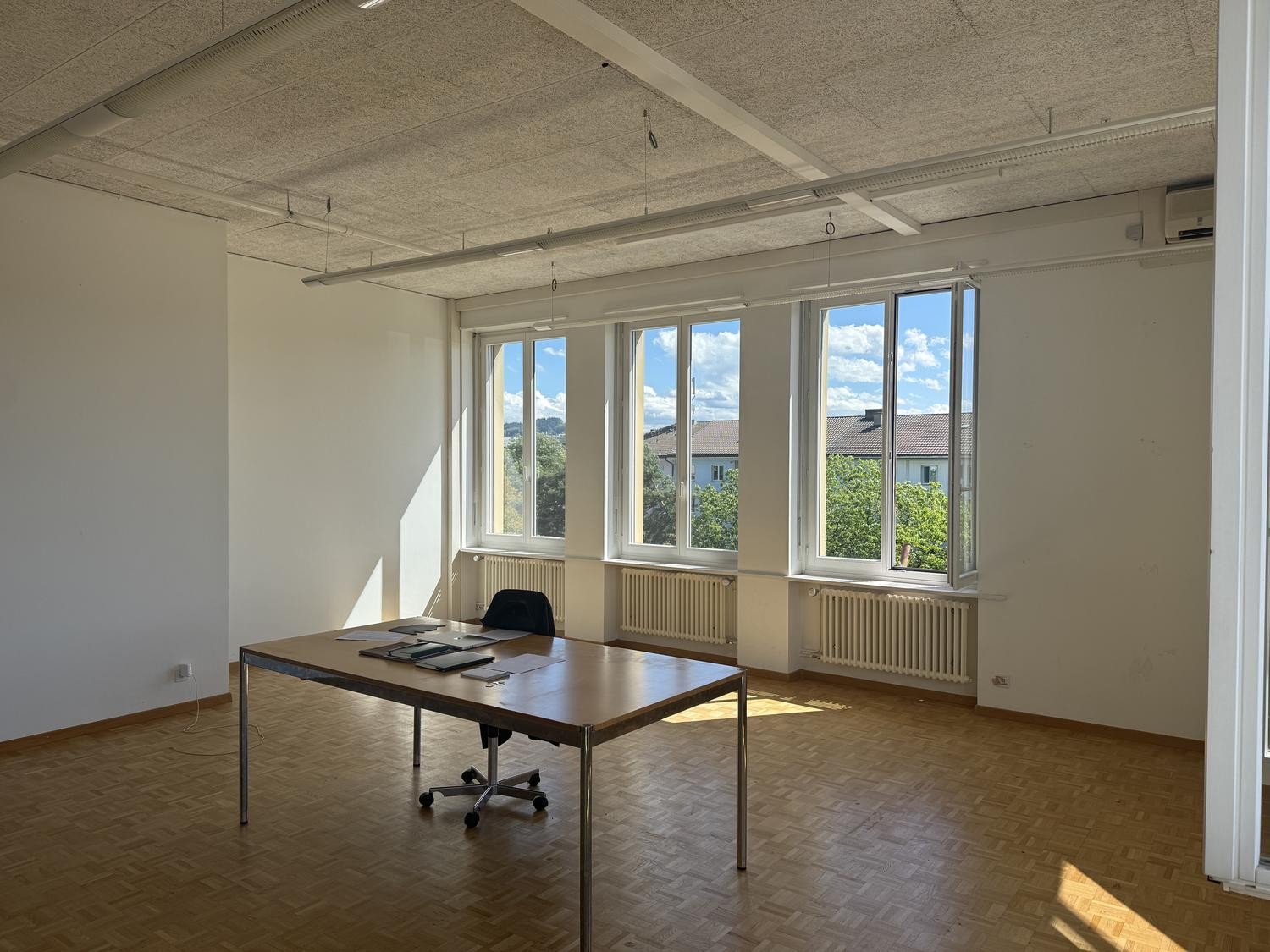 Office, Foto 3 von 7