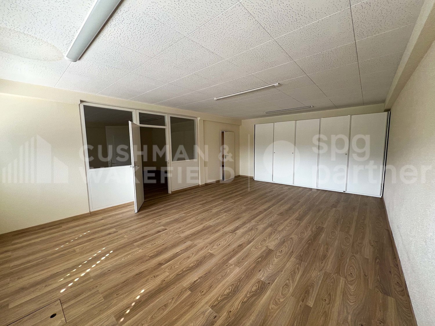 940m² Gewerbe, Foto 9 von 10