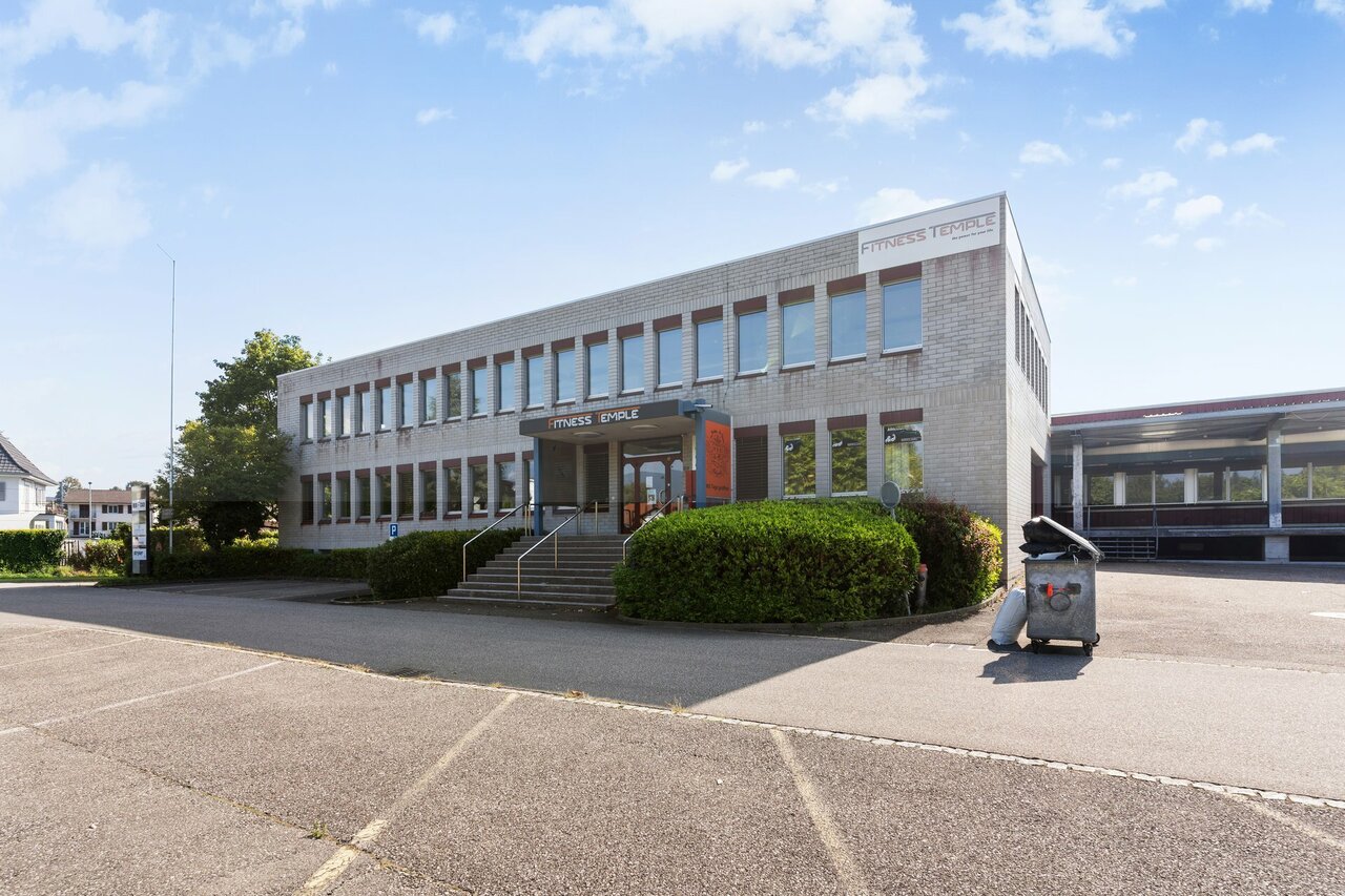 635m² commercial