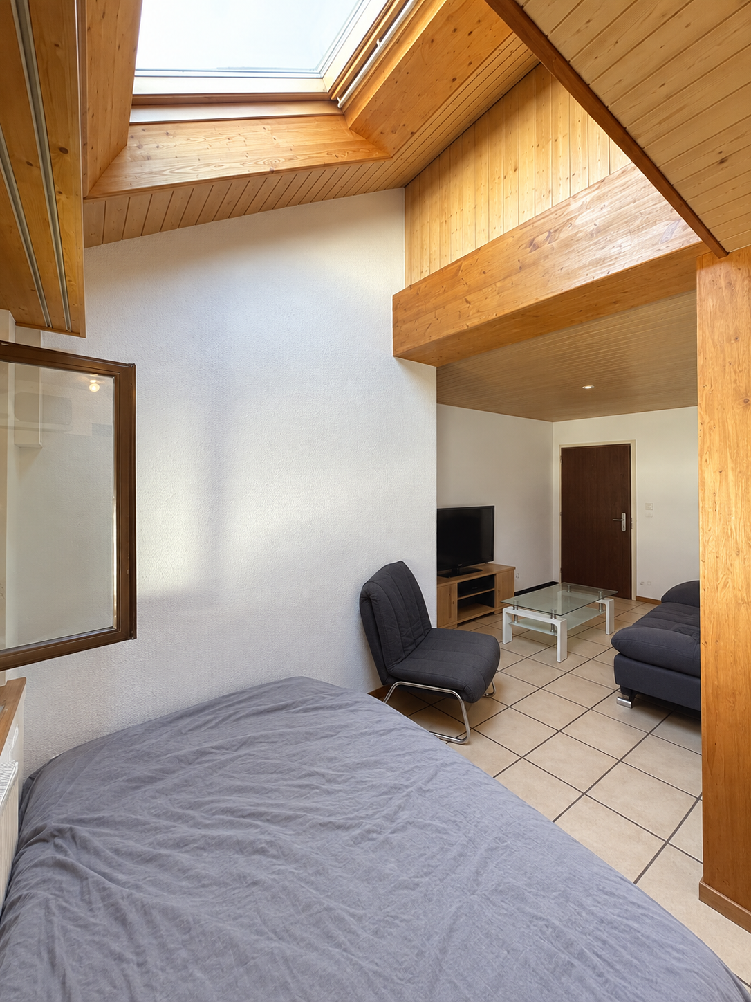 1 room apartment, Foto 1 von 5