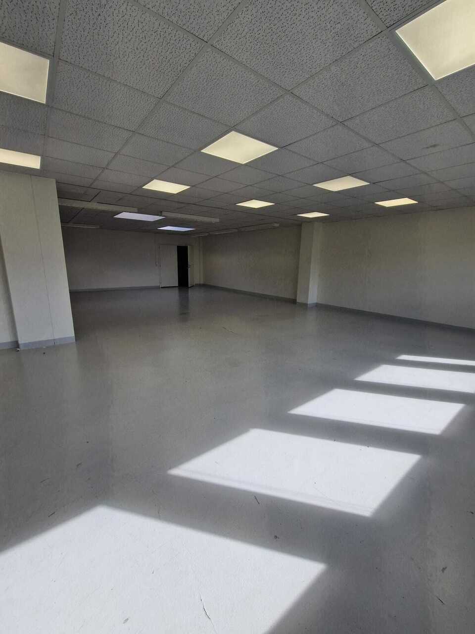 194m² office, Foto 2 von 5