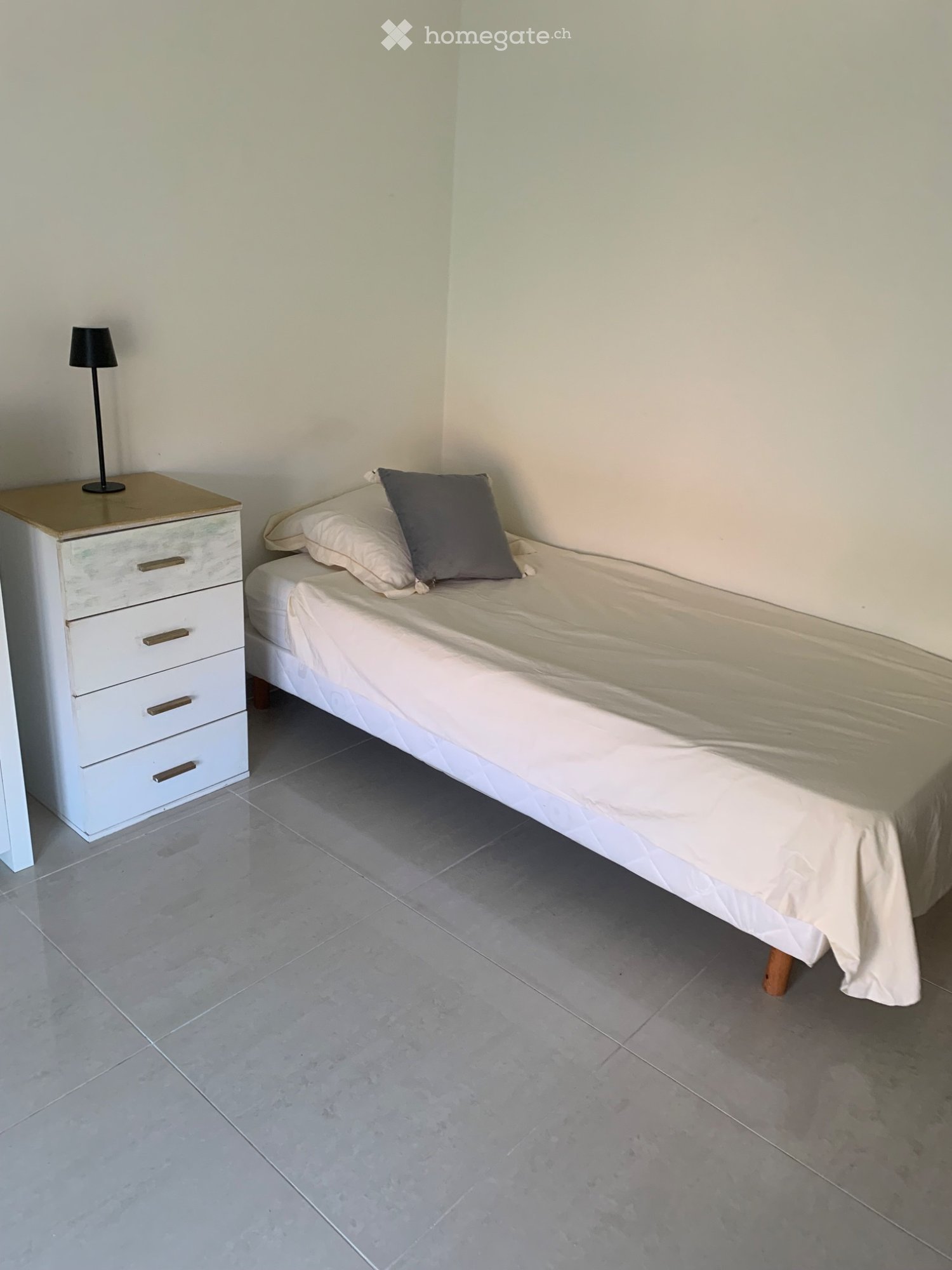 1 room single room