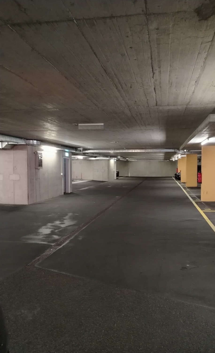 Underground slot, Foto 1 von 4