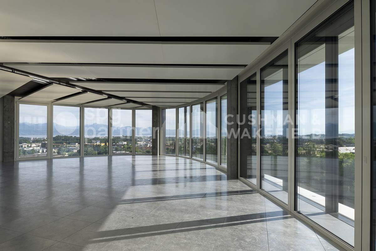 1664m² office