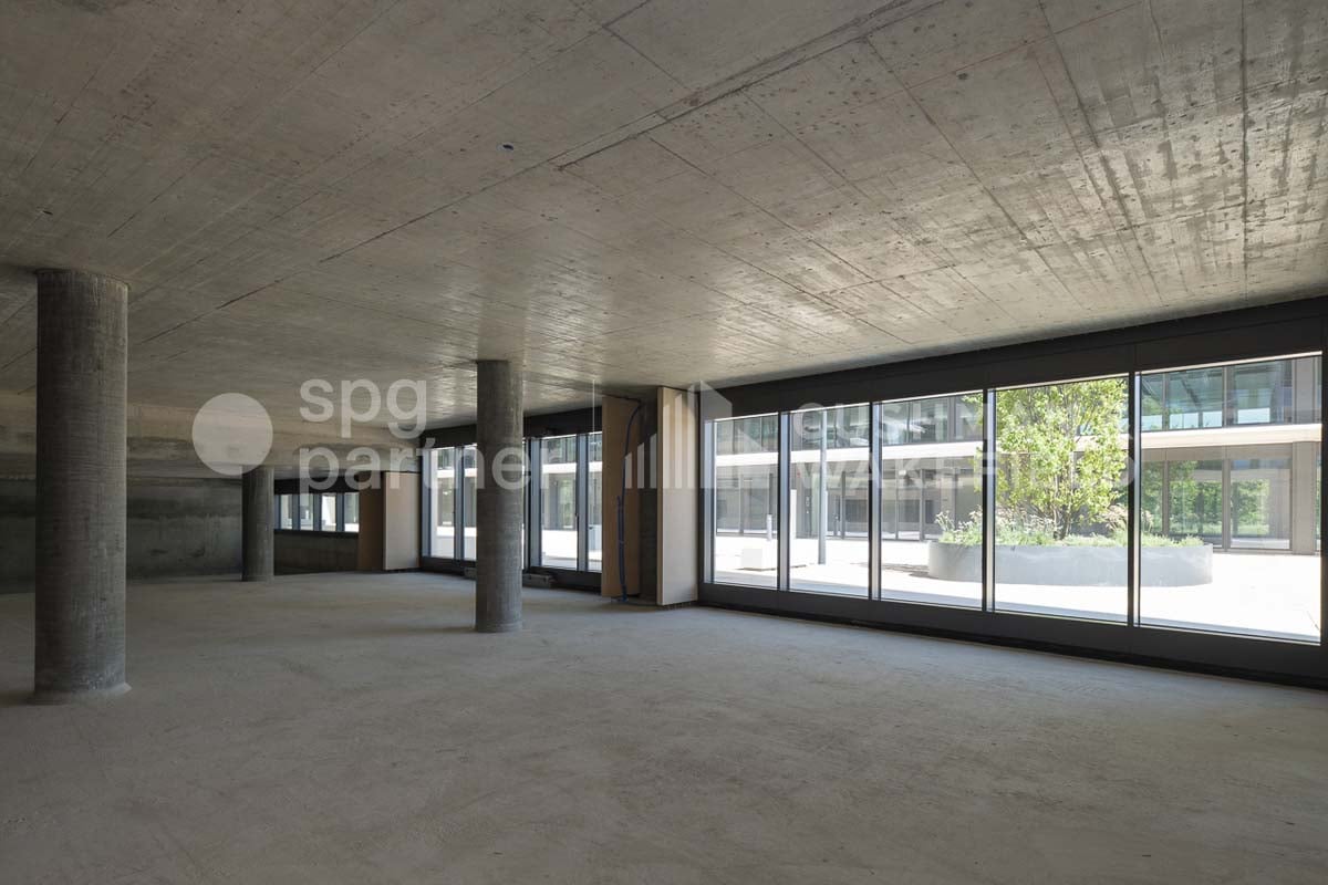1664m² office
