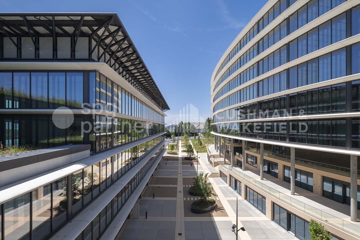 1664m² office