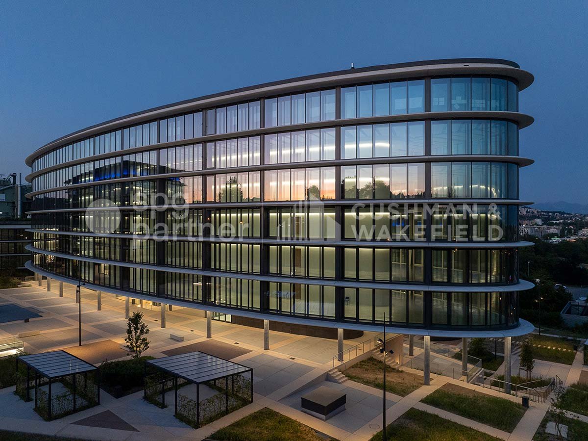 1664m² office