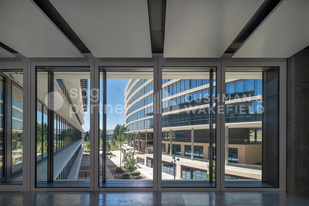 1664m² office