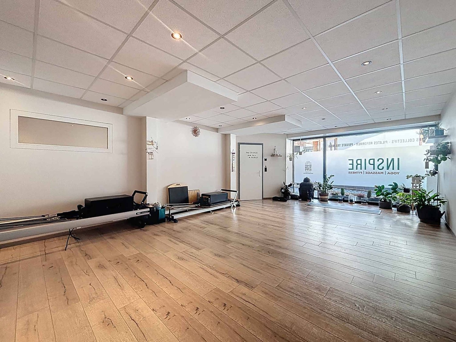 57m² office