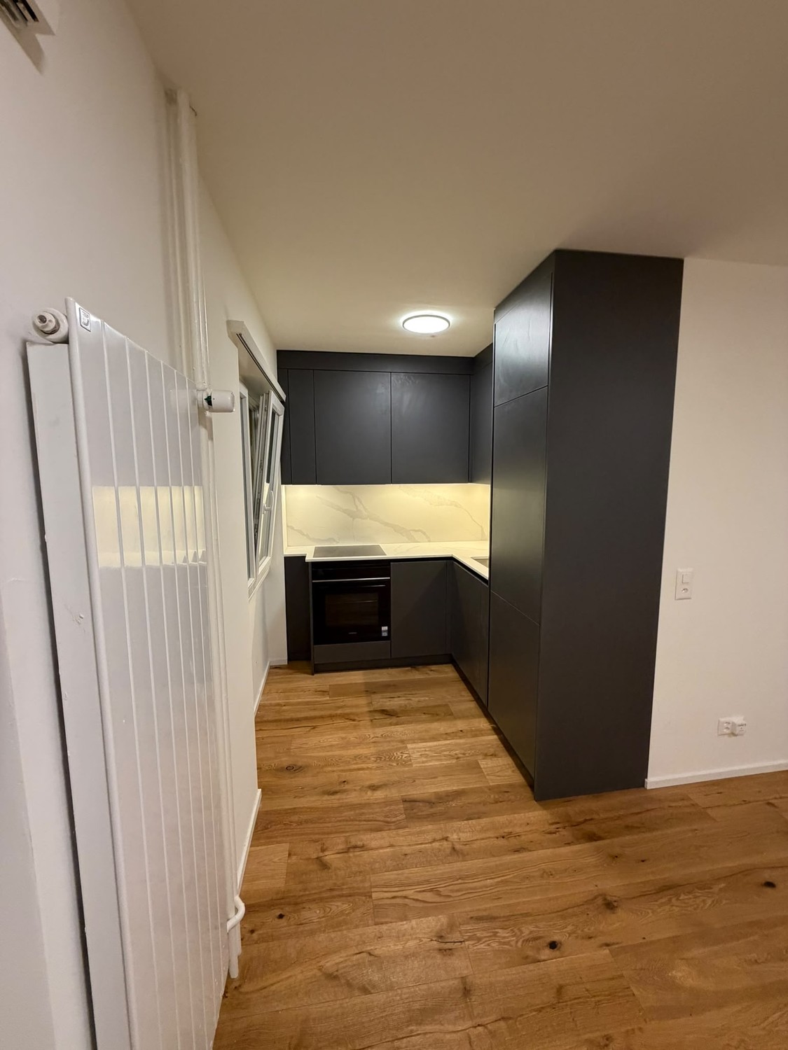 1 room apartment, Foto 1 von 6
