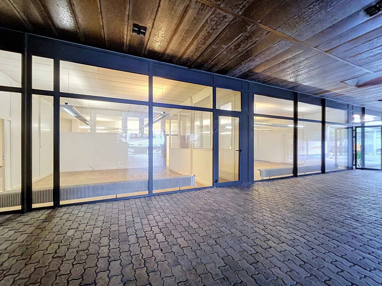247m² office, photo 8 sur 8