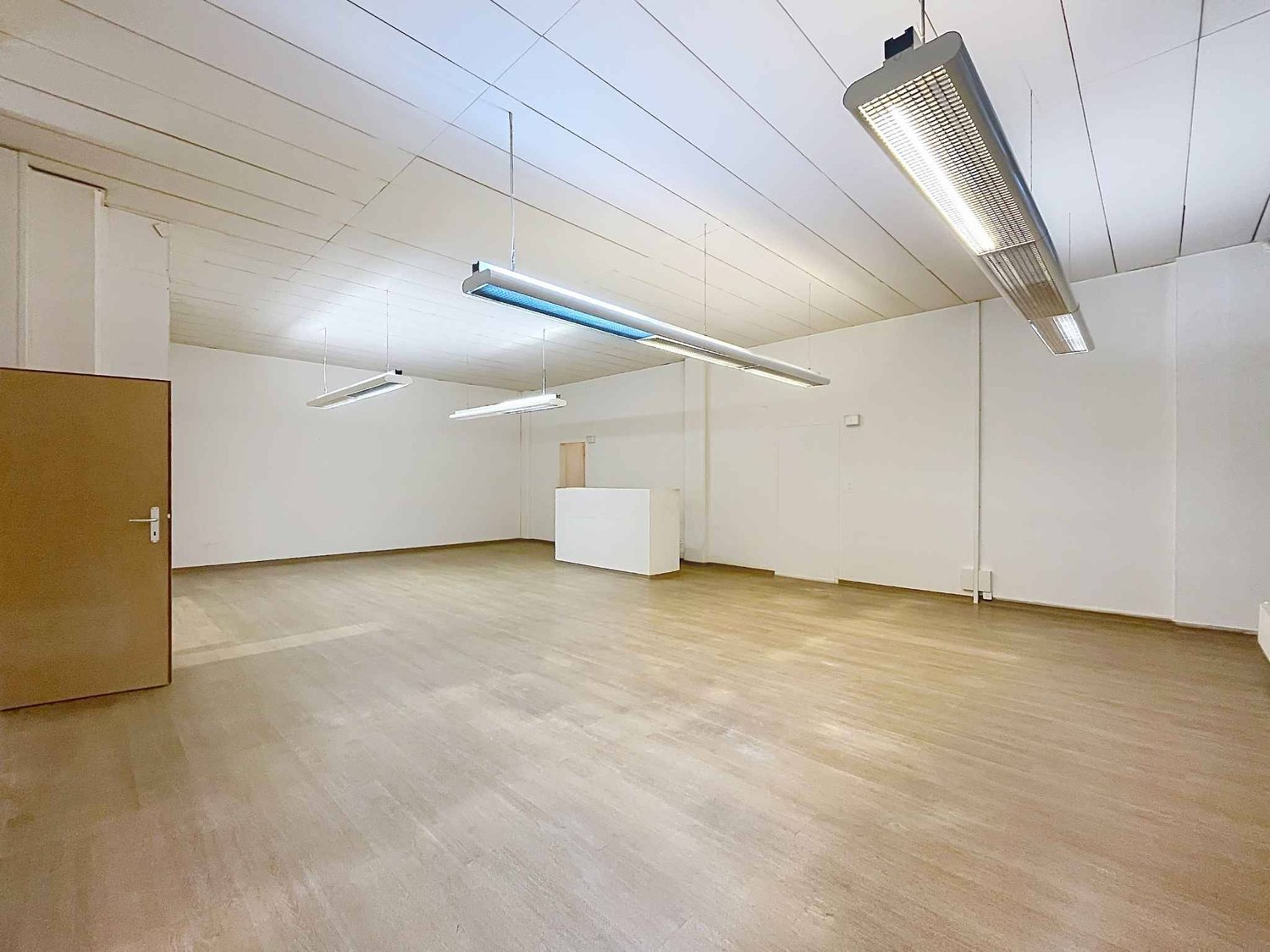 247m² office, photo 3 sur 8