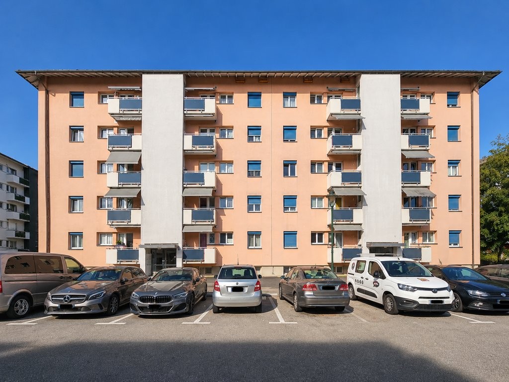 4 ½ Zimmer-Wohnung, Foto 1 von 8