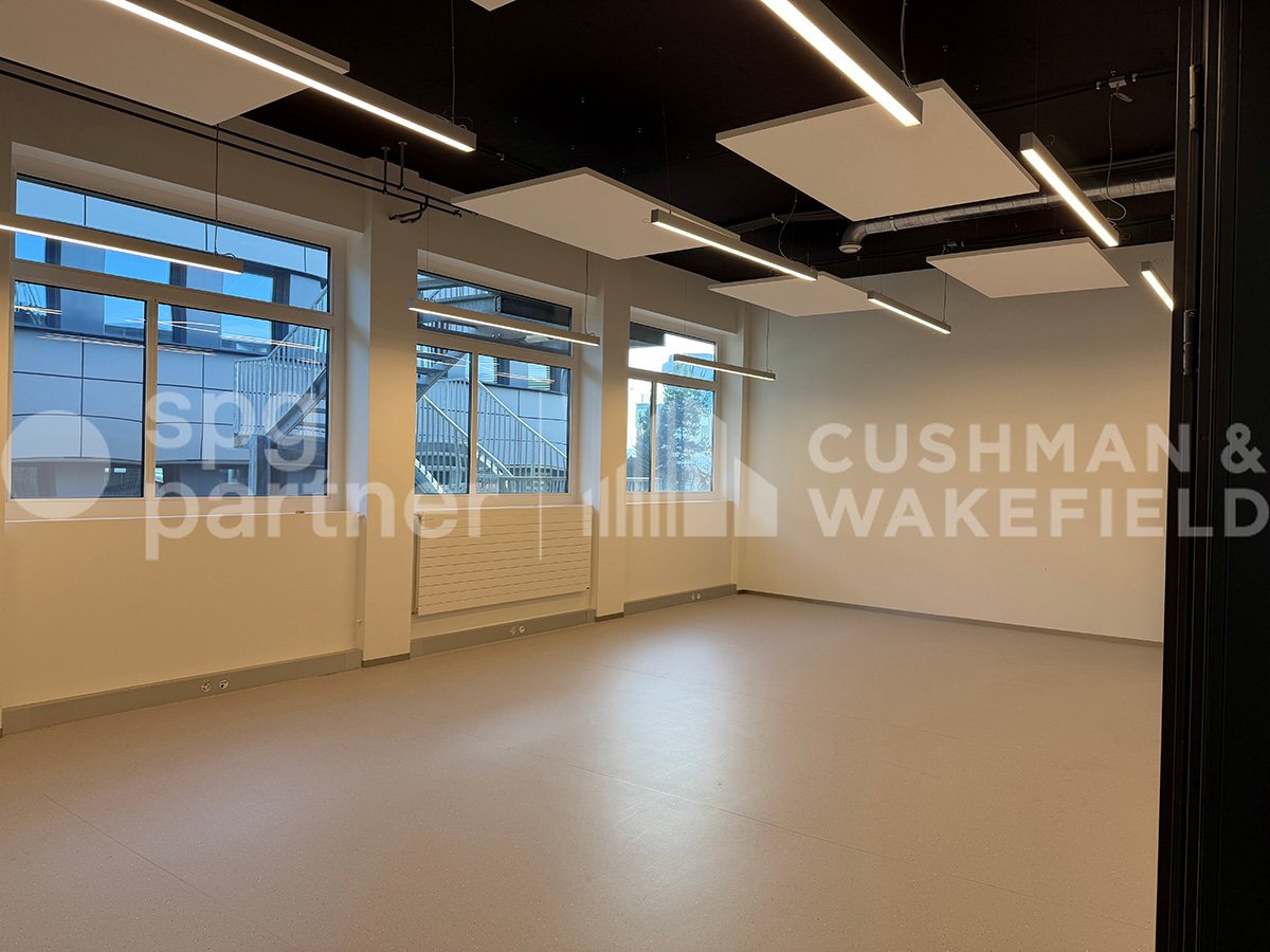 1280m² commerciale