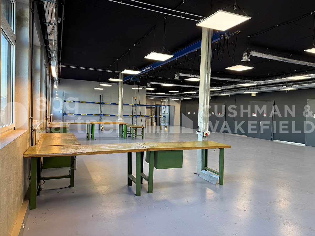 1280m² commerciale