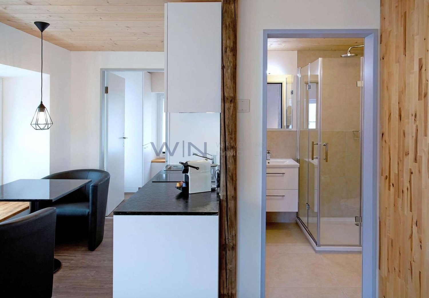 10 rooms multi family house, Foto 1 von 10
