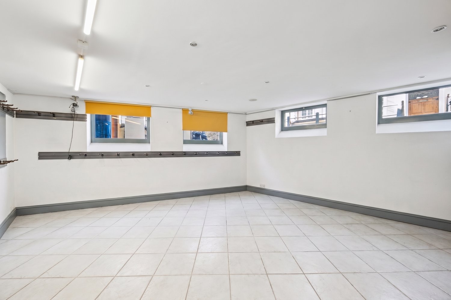 negozio di 200m², foto 9 di 10