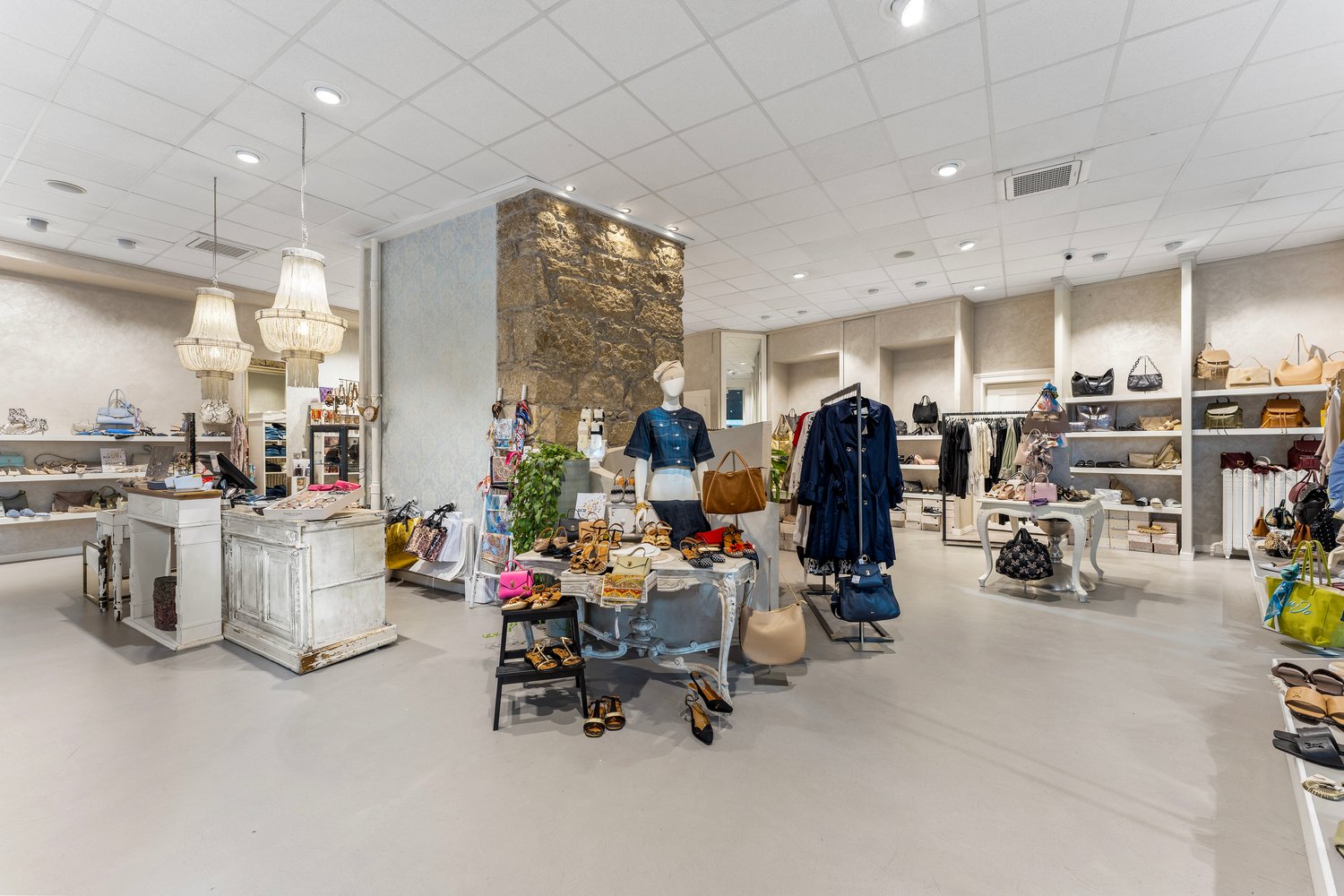 190m² de commerce