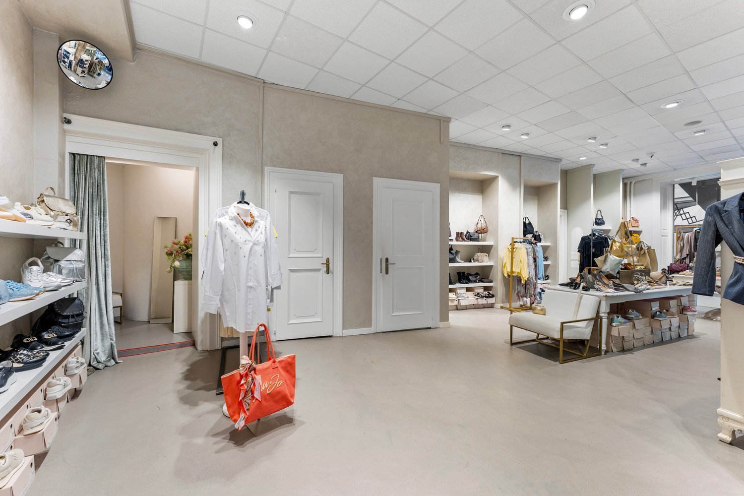 190m² de commerce