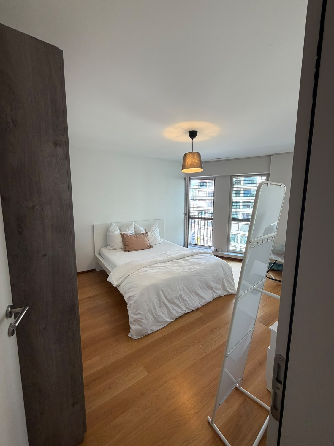 Zimmer in einer Wohngemeinschaft, Foto 1 von 8