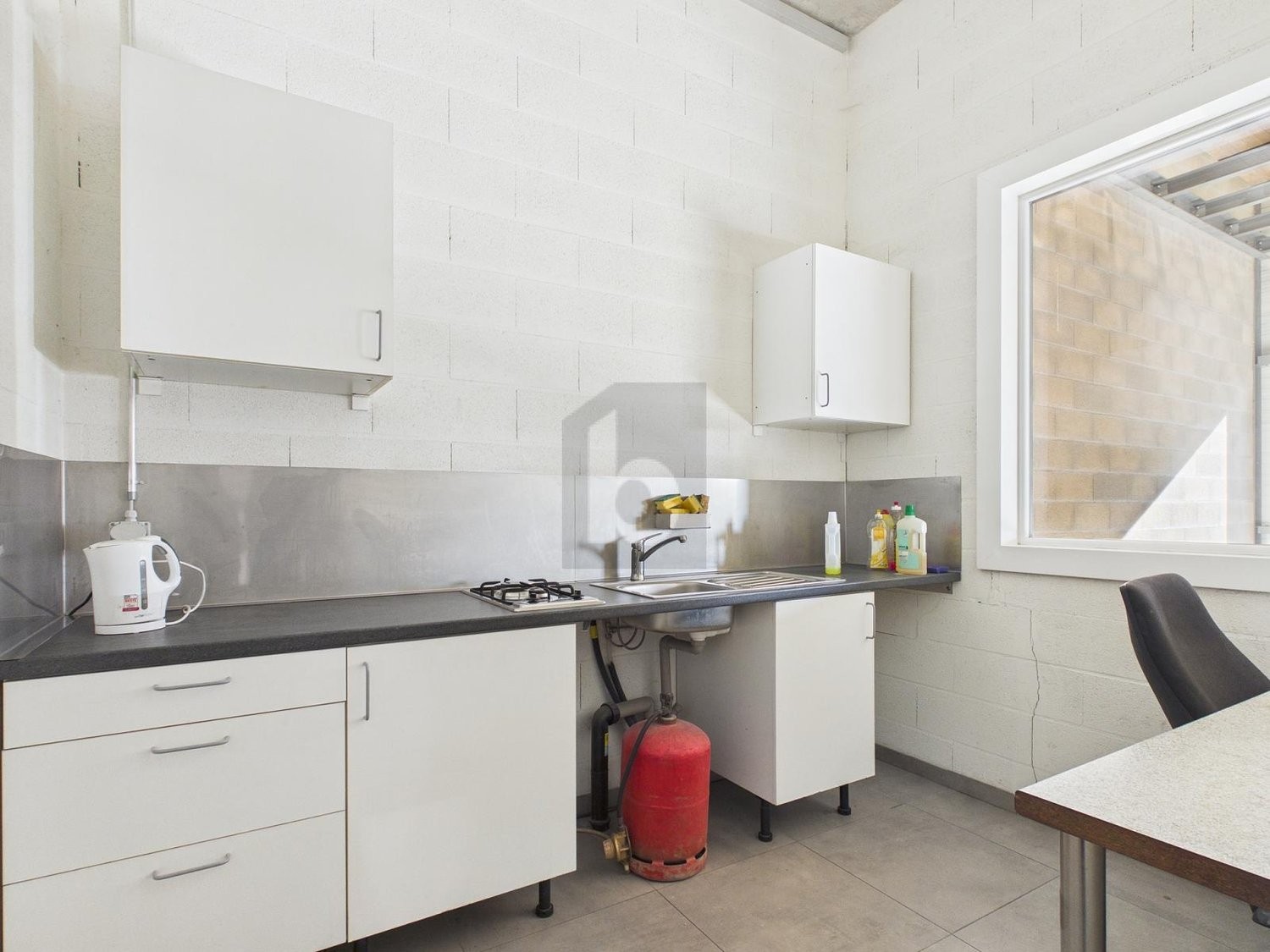 394m² oggetto industriale