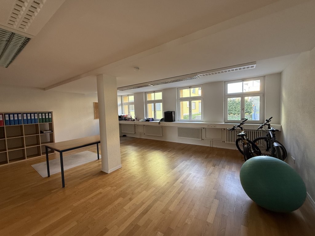 151m² commerciale