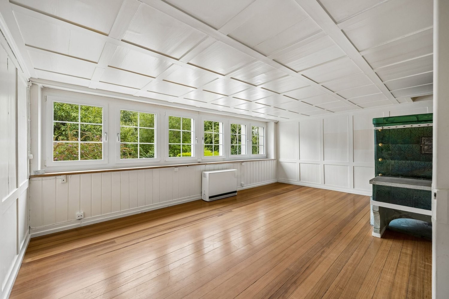 2 rooms row house