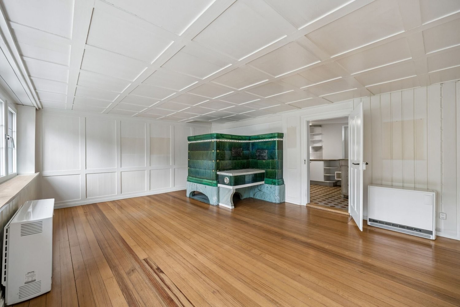 2 rooms row house