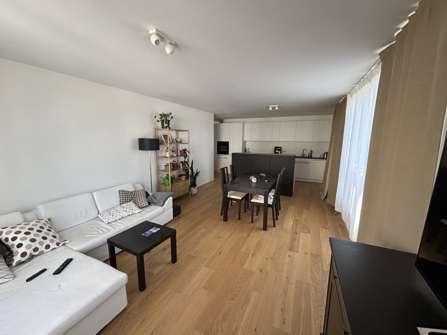 Zimmer in einer Wohngemeinschaft, Foto 3 von 9
