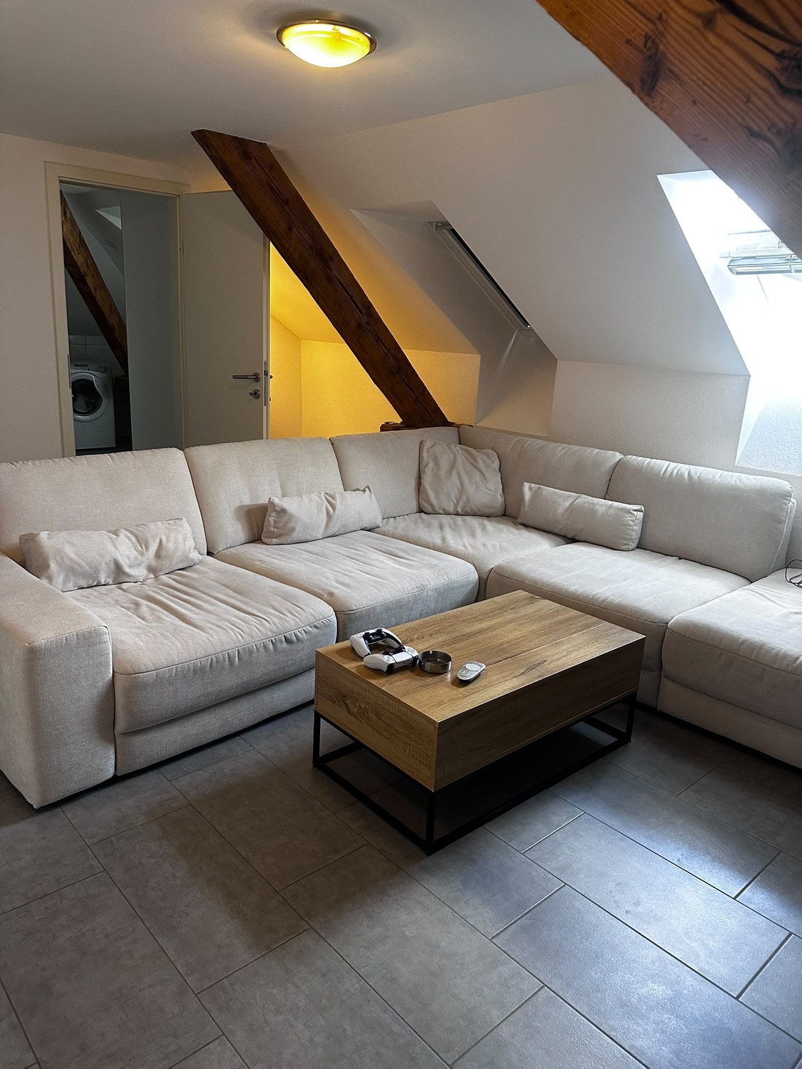 Appartement mansardé de 2 ½ pièces, photo 3 sur 6