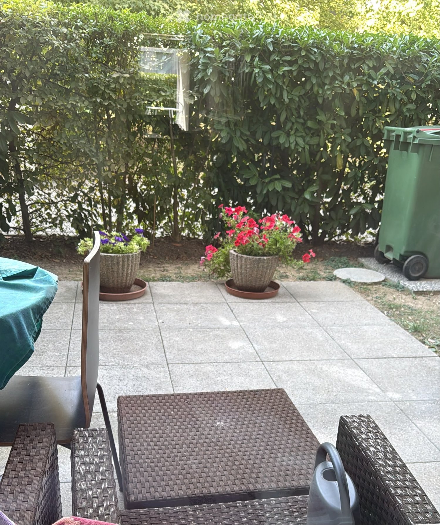 4 ½ Zimmer Wohnung

Untervermieteter Apartment mit Garten in Vernier 110 m²

Wir ziehen für drei Monate ins Ausland und möchten unsere Wohnung vermieten, verfügbar ab dem 10. November für eine Dauer von drei Monaten.

In Vernier gelegen, in der Nähe aller Annehmlichkeiten, ist die Wohnung sicher und, Foto 2 von 2
