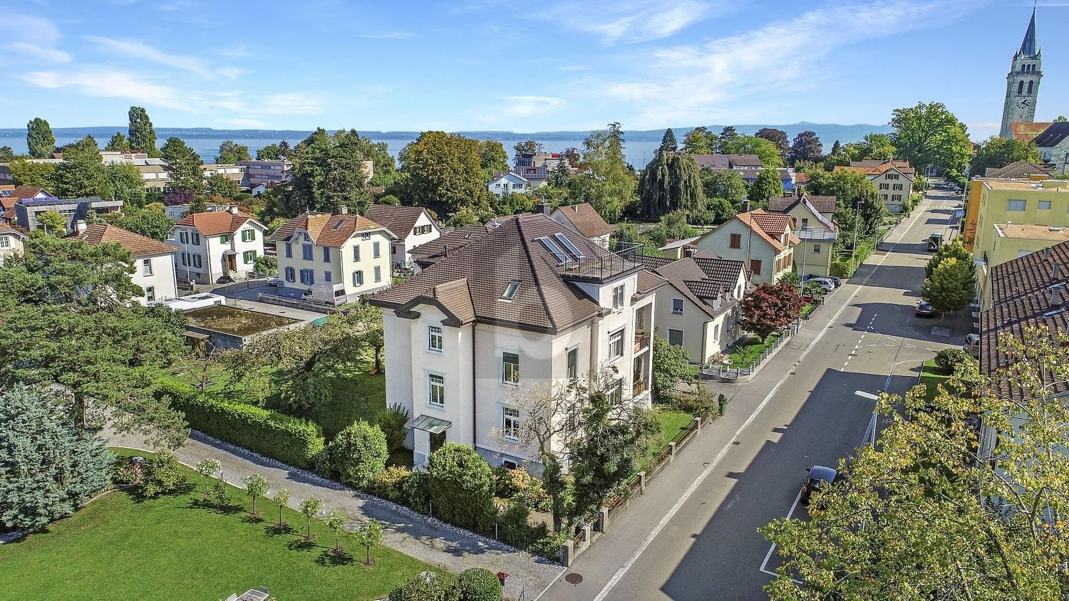 11 rooms multi family house, Foto 2 von 4