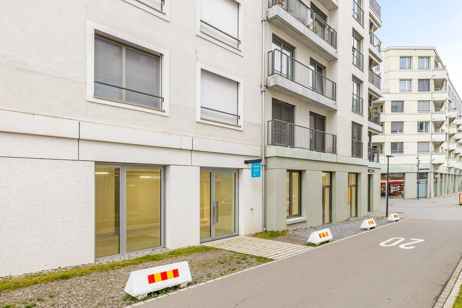 Commercial, Foto 5 von 10