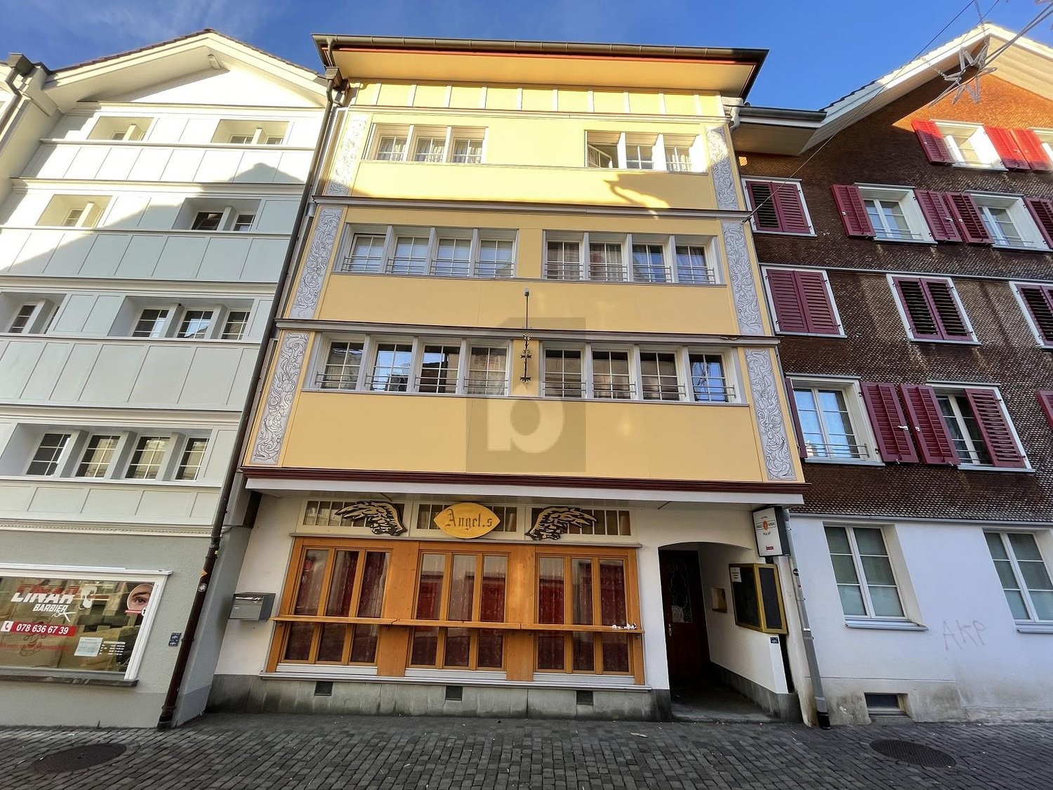 4 rooms row house