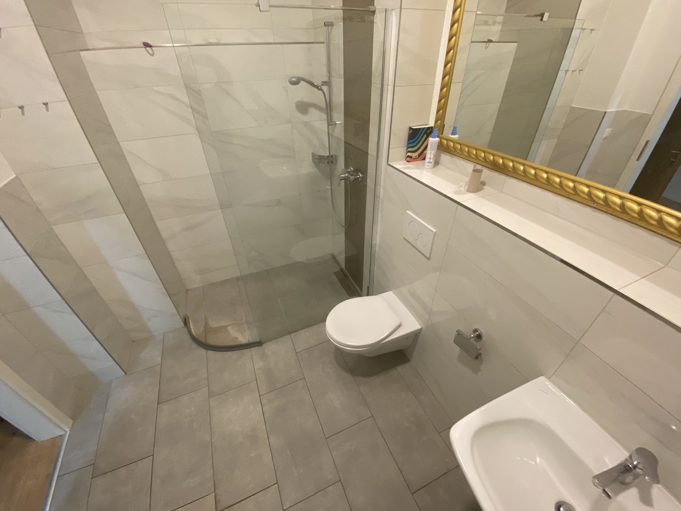 1 room apartment, Foto 4 von 4