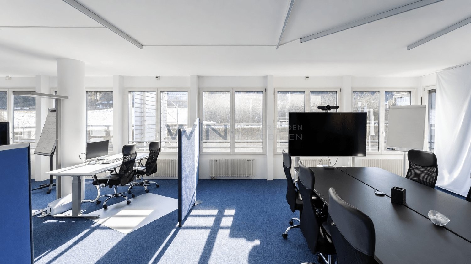 180m² office