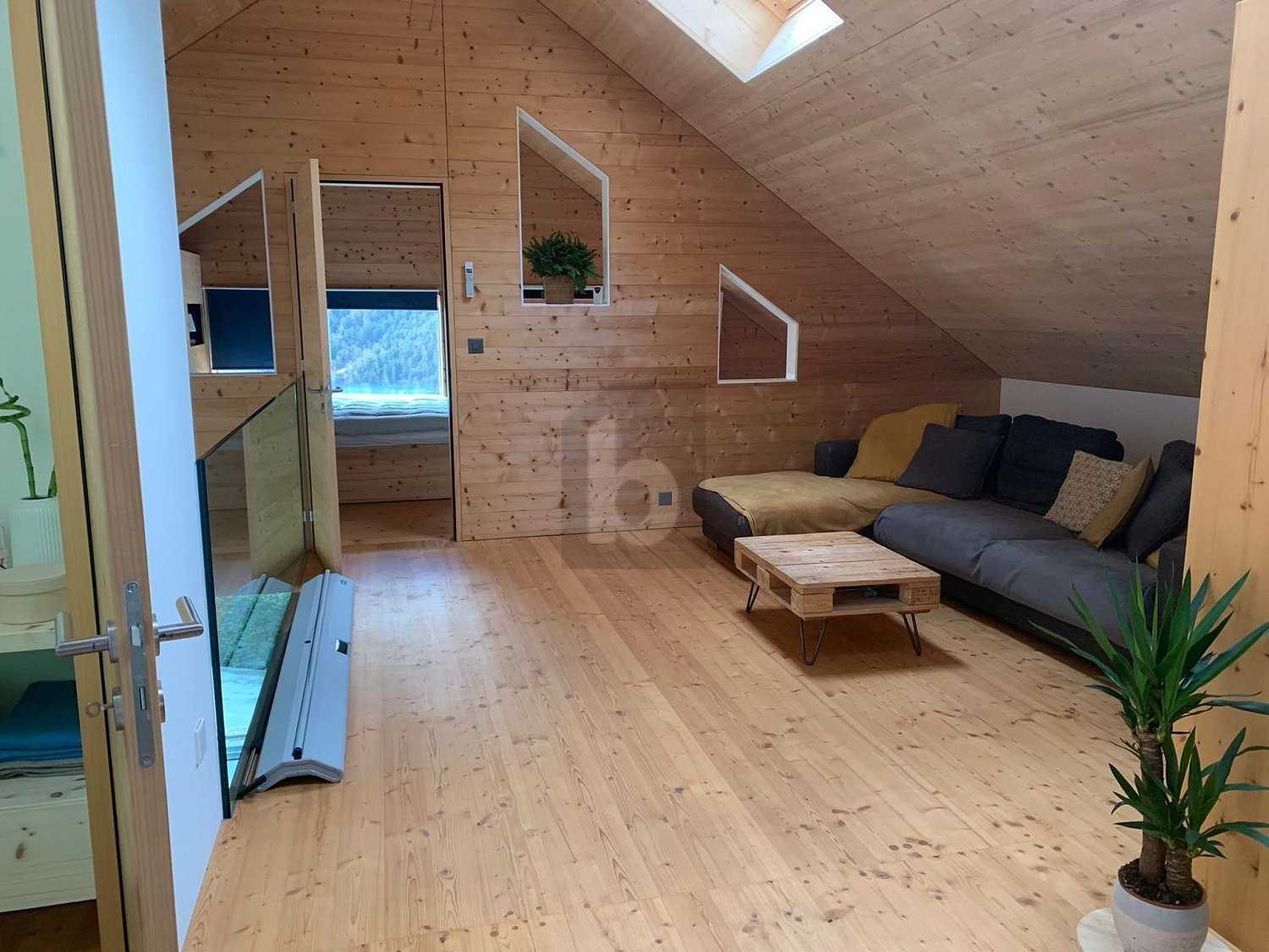 5-Zimmer-Einfamilienhaus, Foto 3 von 4