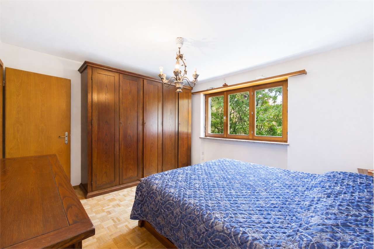 4 ½ rooms furnished flat (5)