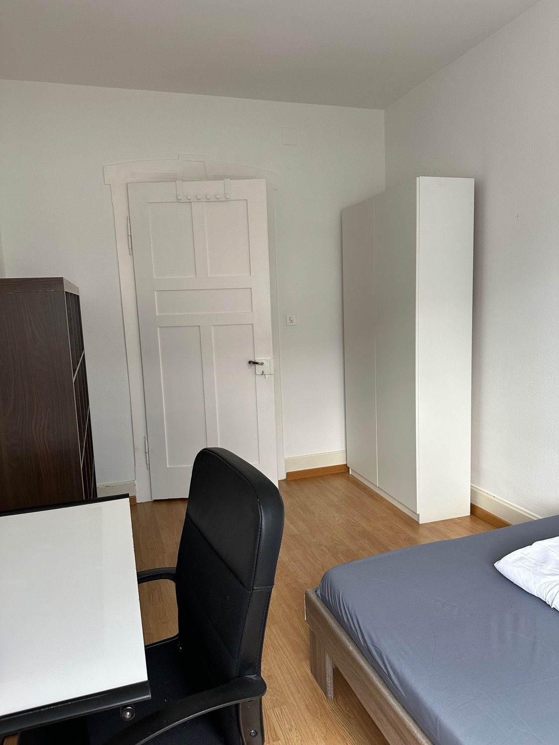 Chambre dans un appartement partagé