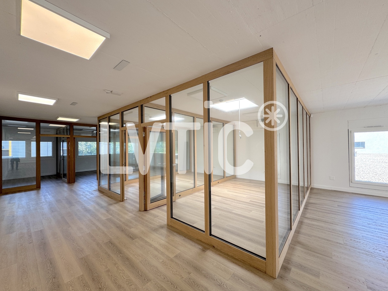 410m² ufficio, foto 4 di 8