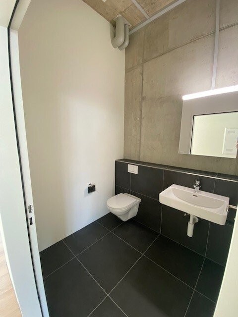 106m² commerciale