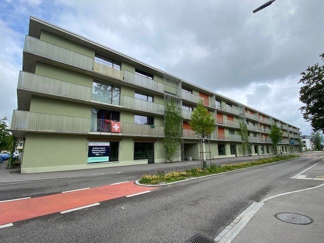 106m² commerciale
