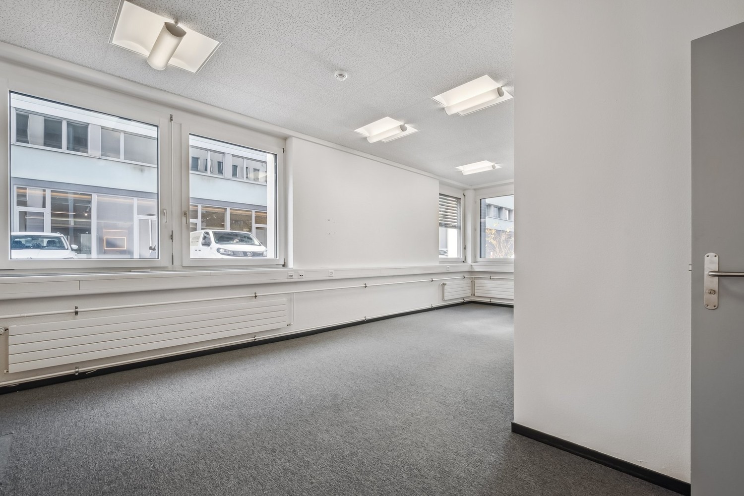 165m² office