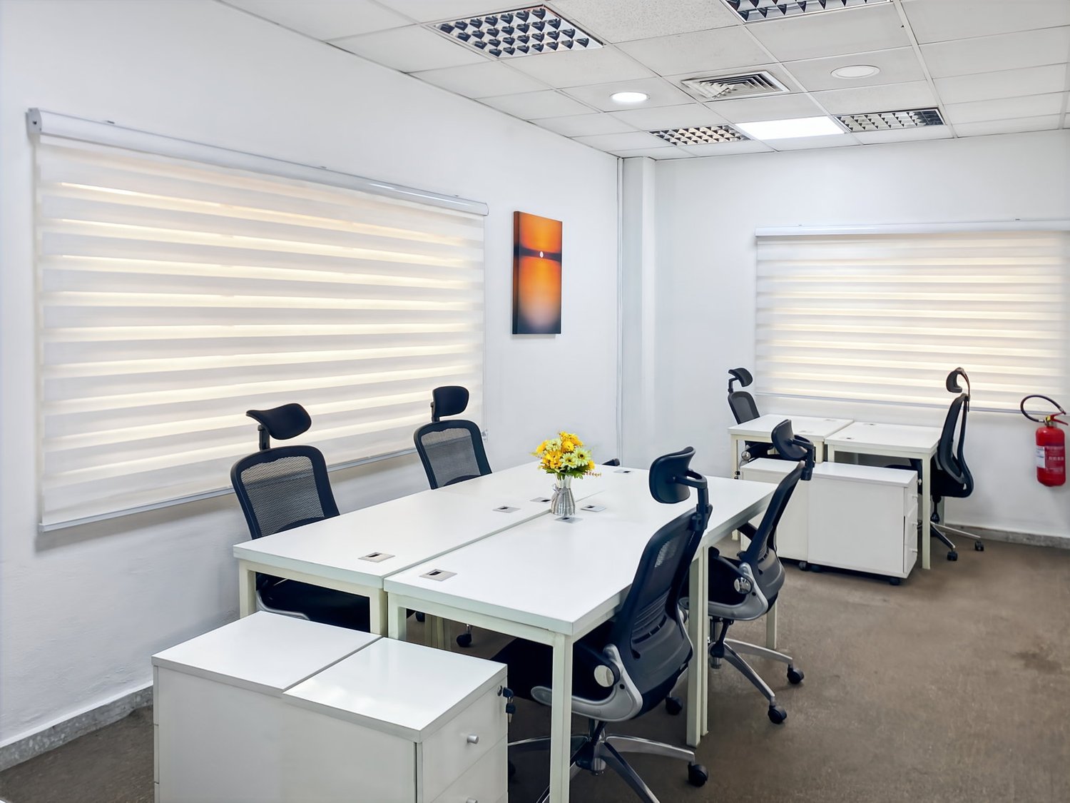 300m² office