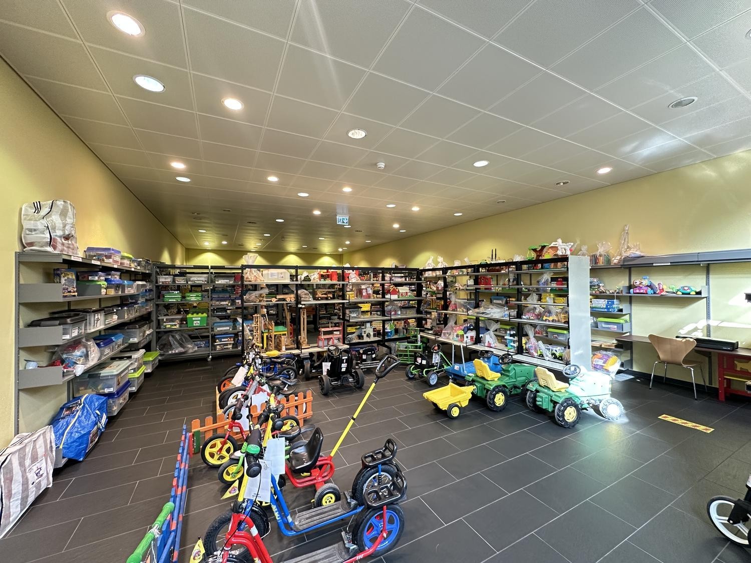 negozio di 212m²