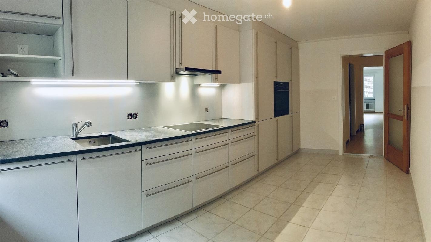 5 rooms apartment, photo 1 of 5